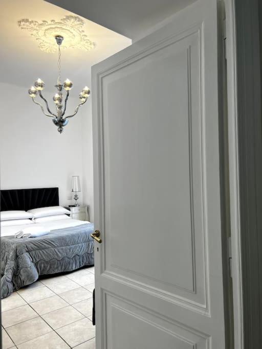Hotel Virginia Apartaments - Stazione Termini Рим Экстерьер фото